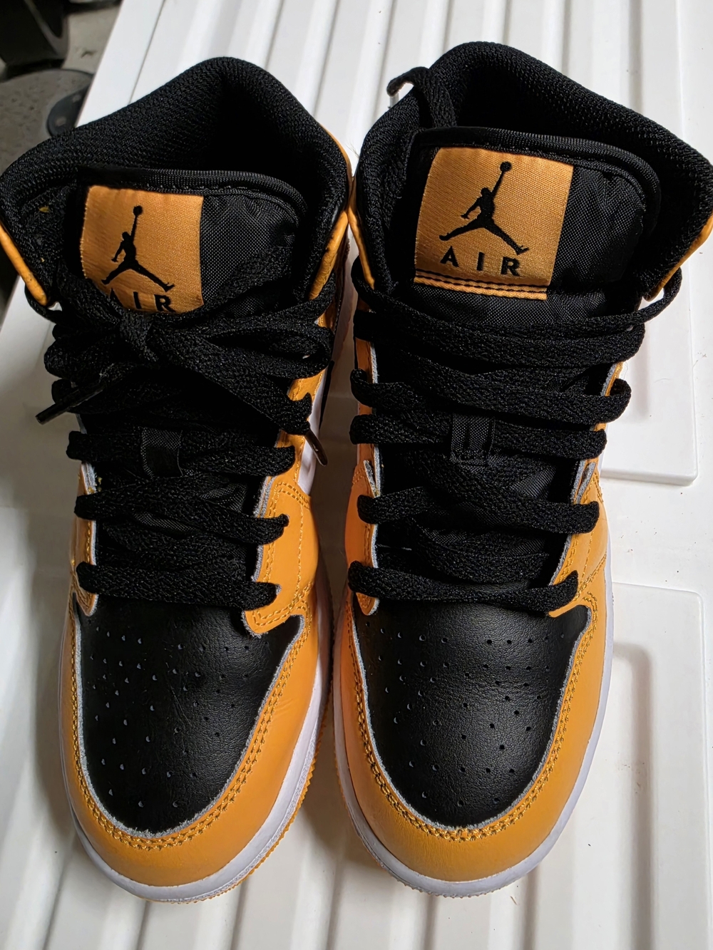 Air Jordan - "Taxis"